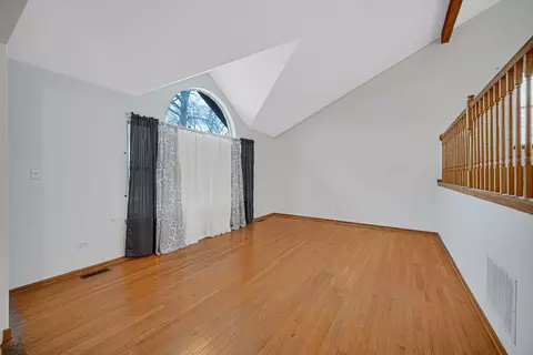 Living - 15619 Homan Ave, Markham, IL 60428 photo 3 of 5