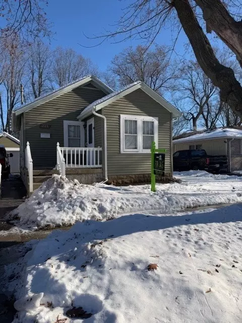 229 S Edison Ave, Elgin, IL 60123