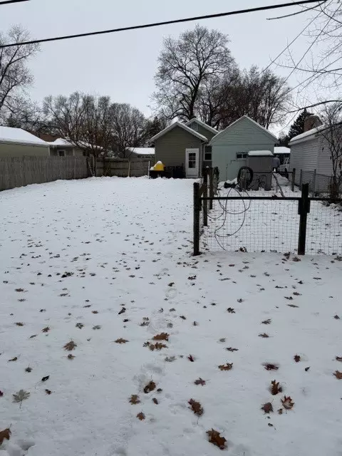 Exterior - 229 S Edison Ave, Elgin, IL 60123 photo 5 of 5