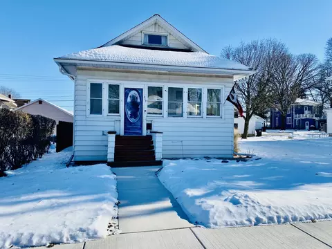 817 N 7th St, Rochelle, IL 61068