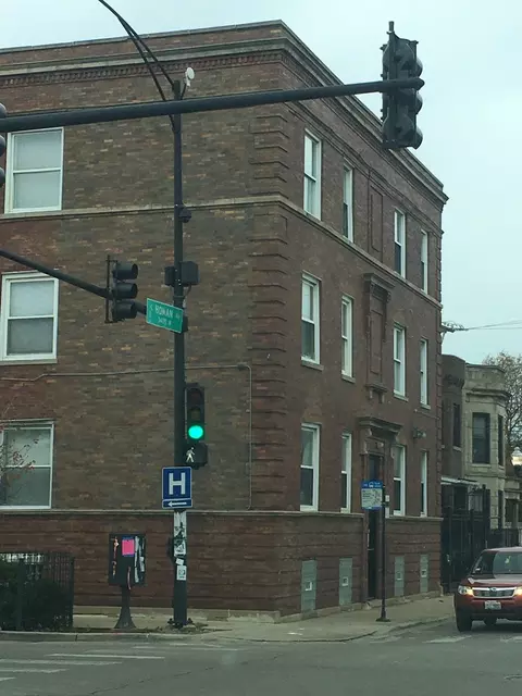 420 S Homan Ave #3, Chicago, IL 60624