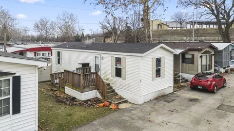 2993 Curtis St, Des Plaines, IL 60018 photo 1