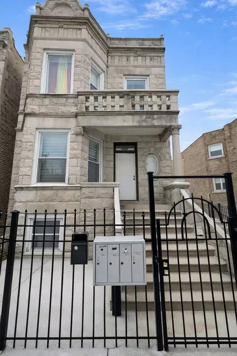1330 S Lawndale Ave, Chicago, IL 60623