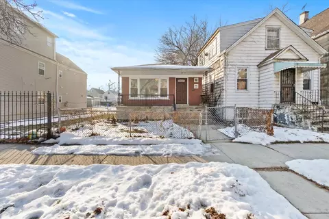 2031 W James St, Chicago, IL 60609