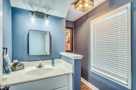 Undisclosed, Naperville, IL 60540 photo 12