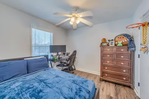 Undisclosed, Naperville, IL 60540 photo 18