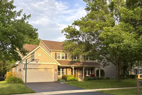 3740 Caine Dr, Naperville, IL 60564