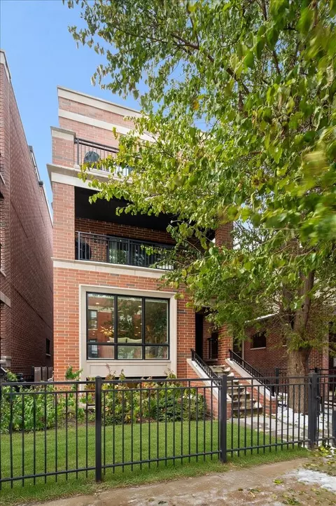 3330 N Clifton Ave #1, Chicago, IL 60657