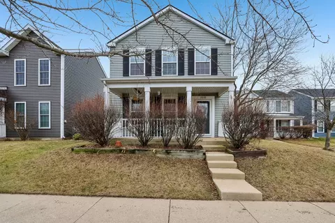 1010 Symphony Dr, Aurora, IL 60504