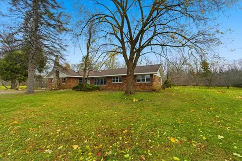 6 N879 Dunham Rd, Wayne, IL 60184