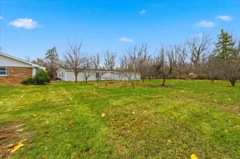 Exterior - 6 N879 Dunham Rd, Wayne, IL 60184 photo 5 of 5