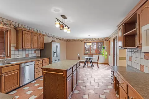 Kitchen - 1606 W August Ln, Mchenry, IL 60051 photo 1 of 4