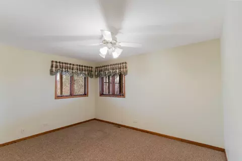 Bedroom - 1606 W August Ln, Mchenry, IL 60051 photo 4 of 4