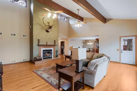 Other - 1606 W August Ln, Mchenry, IL 60051 photo 2 of 10
