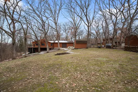 Exterior - 1606 W August Ln, Mchenry, IL 60051 photo 7 of 8
