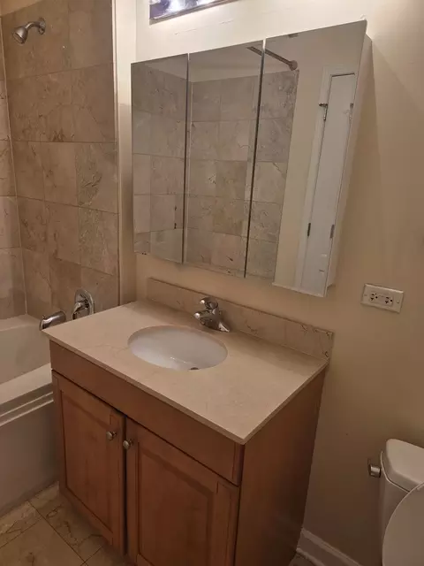 420 E Waterside Dr #3704, Chicago, IL 60601 photo 6