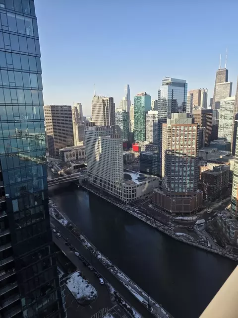 420 E Waterside Dr #3704, Chicago, IL 60601 photo 2