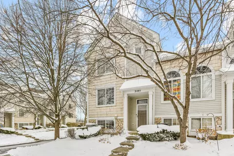 Exterior - 3185 Ketch Ct, Aurora, IL 60503 photo 3 of 5