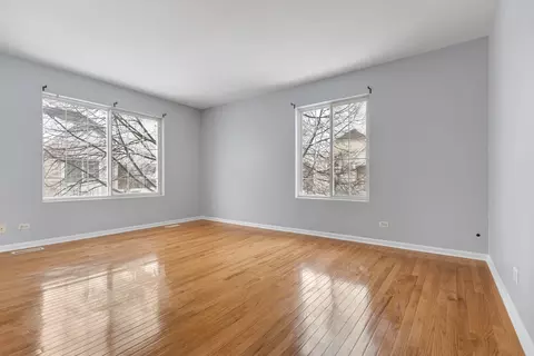 Living - 3185 Ketch Ct, Aurora, IL 60503 photo 1 of 5