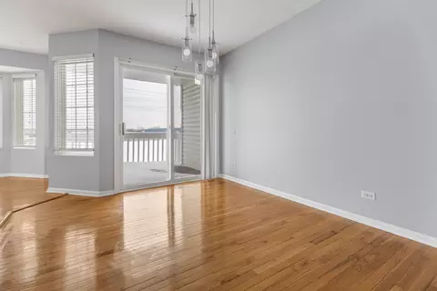 Living - 3185 Ketch Ct, Aurora, IL 60503 photo 4 of 5