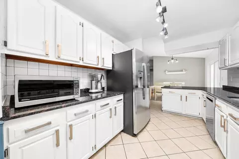 902 Southside Ave, Mchenry, IL 60051 photo 21