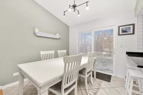 902 Southside Ave, Mchenry, IL 60051 photo 13