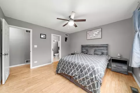 902 Southside Ave, Mchenry, IL 60051 photo 24