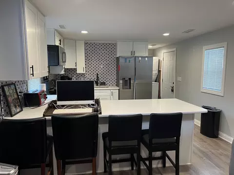 Kitchen - 1205 Rattray Dr, Algonquin, IL 60102 photo 4 of 4