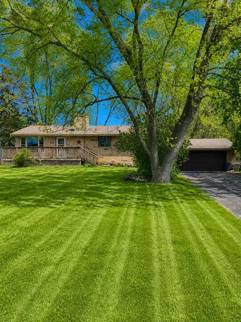 13980 W Stonegate Rd, Wadsworth, IL 60083