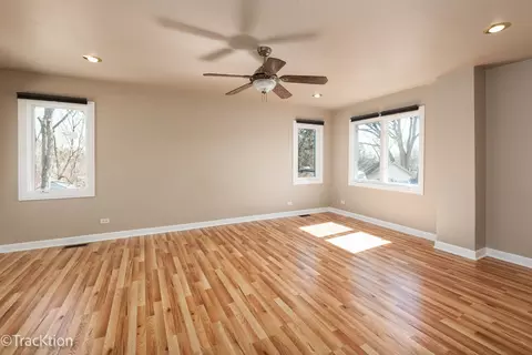 Living - 8829 Skyline Dr, Burr Ridge, IL 60527 photo 4 of 4