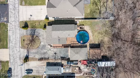 View/Area - 8829 Skyline Dr, Burr Ridge, IL 60527 photo 2 of 5