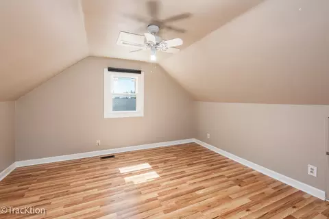 Bedroom - 8829 Skyline Dr, Burr Ridge, IL 60527 photo 3 of 3