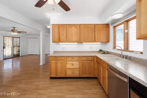 Kitchen - 8829 Skyline Dr, Burr Ridge, IL 60527 photo 2 of 2