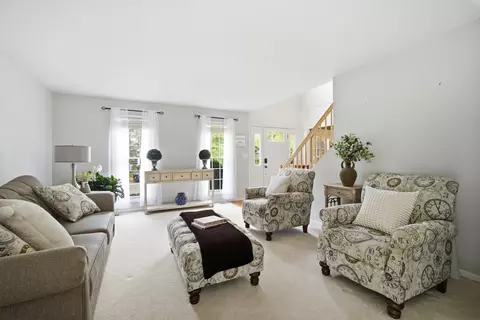 Living - 4837 Middle Rd, Gurnee, IL 60031 photo 1 of 3