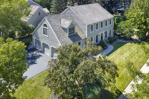 4837 Middle Rd, Gurnee, IL 60031