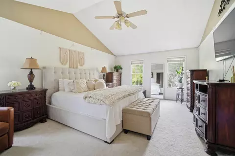 Bedroom - 4837 Middle Rd, Gurnee, IL 60031 photo 1 of 3