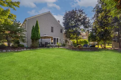 Exterior - 4837 Middle Rd, Gurnee, IL 60031 photo 3 of 3