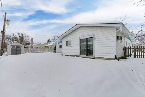 Exterior - 518 Elder Ln, Glenview, IL 60025 photo 2 of 4