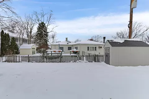 Exterior - 518 Elder Ln, Glenview, IL 60025 photo 4 of 4