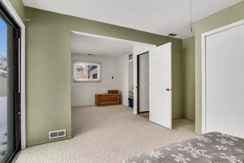 Bedroom - 518 Elder Ln, Glenview, IL 60025 photo 3 of 5