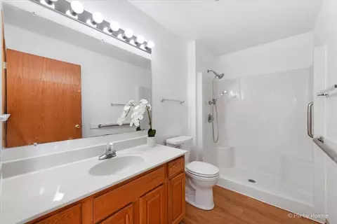 Bath - 1740 Pine St, Mchenry, IL 60051 photo 1 of 3