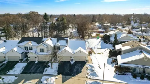 View/Area - 1740 Pine St, Mchenry, IL 60051 photo 7 of 9