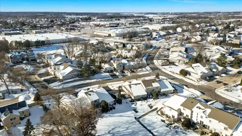 View/Area - 1740 Pine St, Mchenry, IL 60051 photo 2 of 9