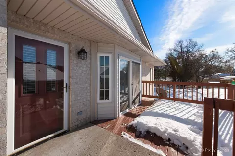 Exterior - 1740 Pine St, Mchenry, IL 60051 photo 1 of 5