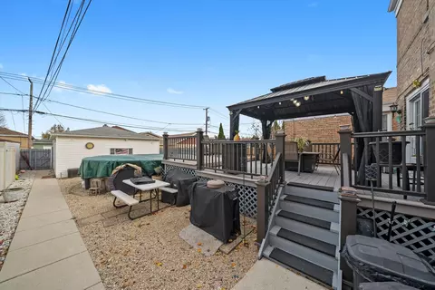 Exterior - 6123 S Meade Ave, Chicago, IL 60638 photo 7 of 11