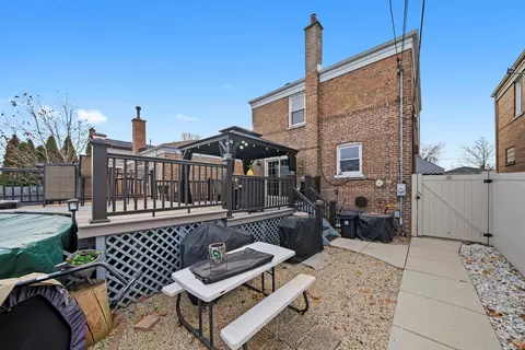 Exterior - 6123 S Meade Ave, Chicago, IL 60638 photo 3 of 11