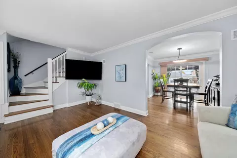 Living - 6123 S Meade Ave, Chicago, IL 60638 photo 3 of 4