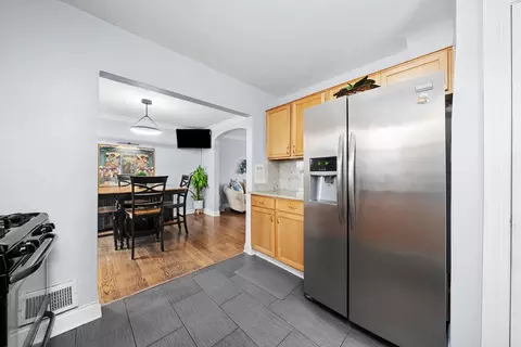 Kitchen - 6123 S Meade Ave, Chicago, IL 60638 photo 4 of 5