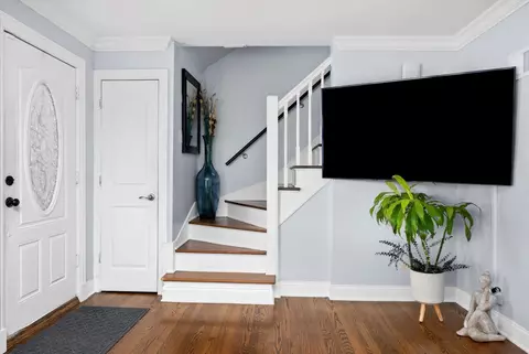 Entry Way - 6123 S Meade Ave, Chicago, IL 60638 photo 1 of 3