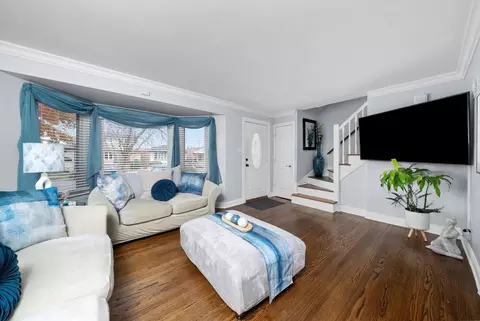 Living - 6123 S Meade Ave, Chicago, IL 60638 photo 1 of 4